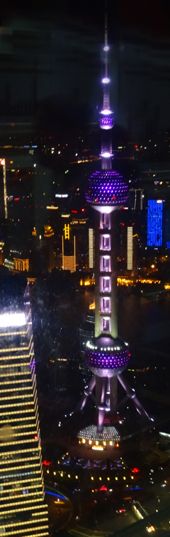 Der TV Tower von Shanghai vom Jin-Mao-Tower aus