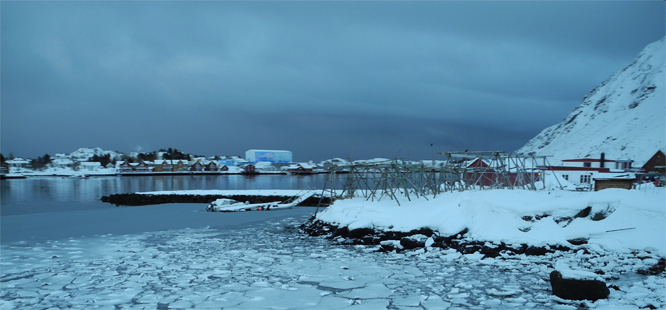 Schneewolke in Ballstad