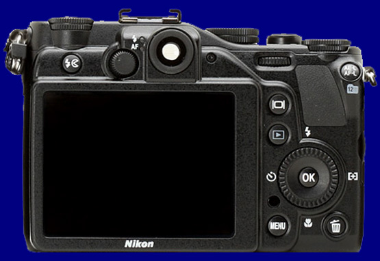 Nikon P7000 Rückseite