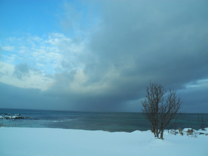 Blaues Loch im Himmel