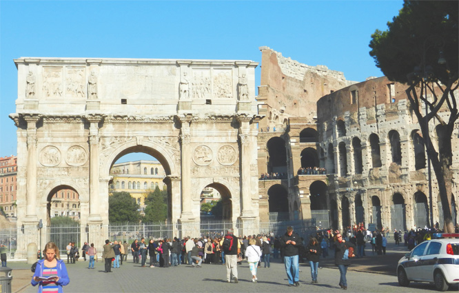 Rom - Colloseum und Arco di Constantino