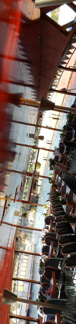 Mobby Dick vor dem Hauptbahnhof