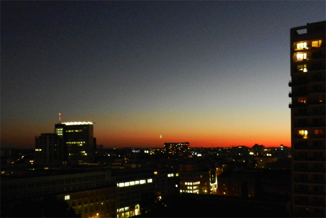 Moonset on September 30. 2011, 19:33 