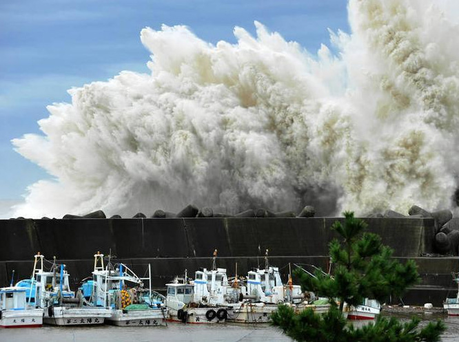 Hurrikan Roke - Japan Sept. 2011