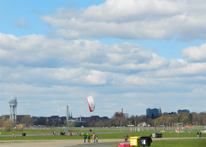 Am ehemaligen Flugplatz Tempelhof