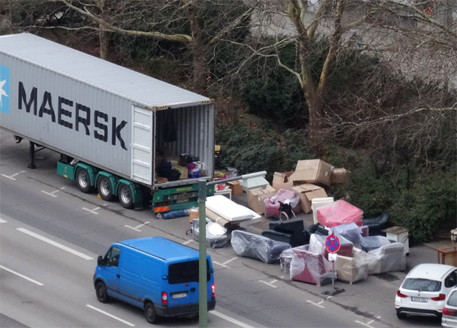 Umzug in der Leipziger Strasse