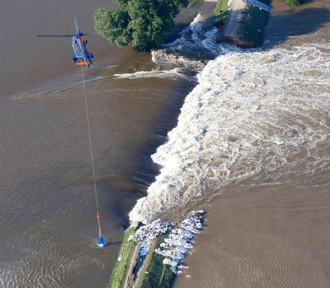Hochwasser Elbe Deichbruch