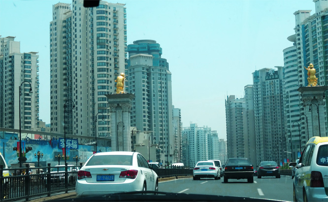 Anfahrt zu Hotel in Shanghai