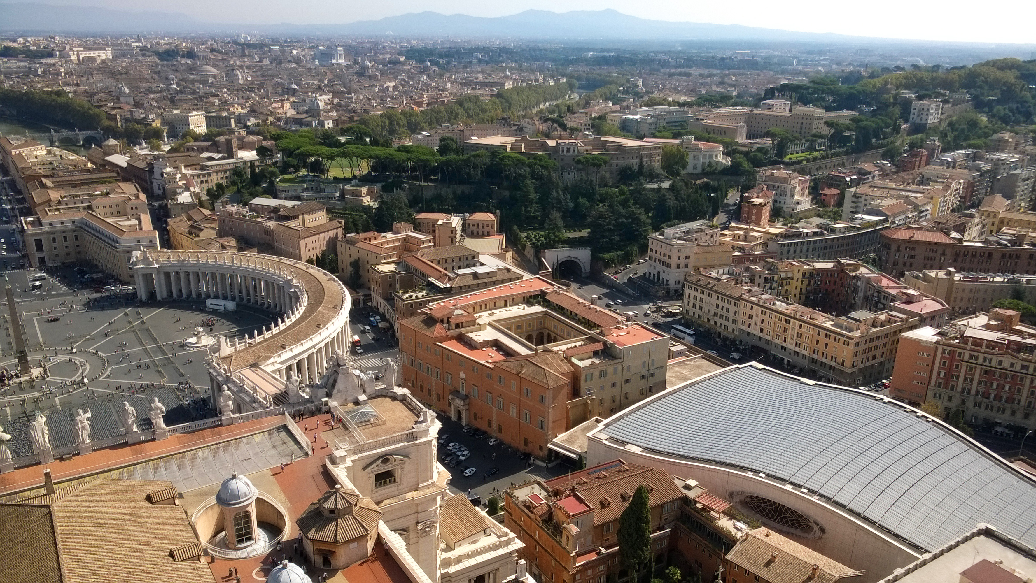Rom - Sicht von der Laterne des Peters Dom - Am 09. Oktober 2014