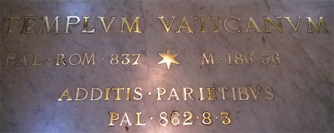 Türschwelle des Petersdoms