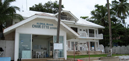 Charlotte Divers, Alona Beach