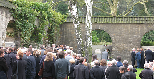 Paul Jung, Burg Giebichenstein, Urnenbeisetzung