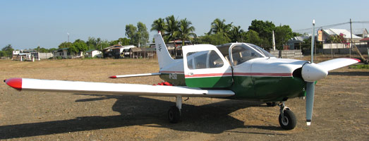 Plane Cherokee 4