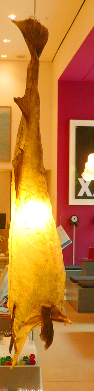 Fischlampe im Shop von Guggenheim