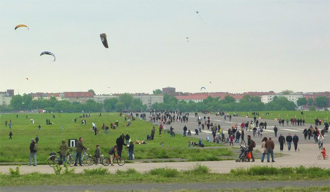 Tempelhofer Park am 13. Mai 2010